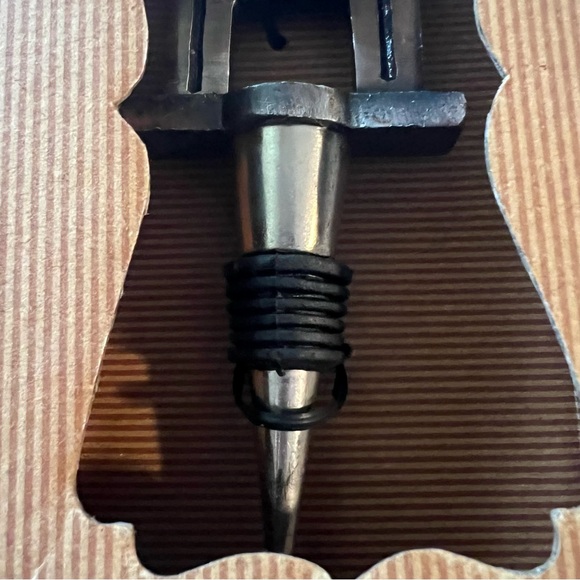 NIB Kirkland's Homestead Bottle Wine Stopper "H" Letter Bronze‎ New In Box - Picture 3 of 6